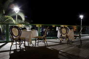 هتل Del Golfo