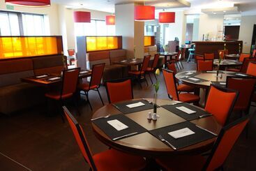 هتل Desilva Inn Katowice Airport