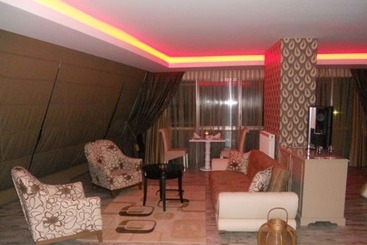 Отель Golden Palas