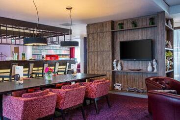 هتل Holiday Inn Express Amsterdam   Sloterdijk Station, An Ihg