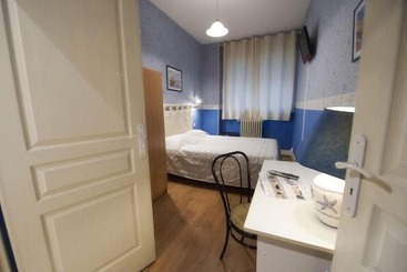هتل Hôtel Adour