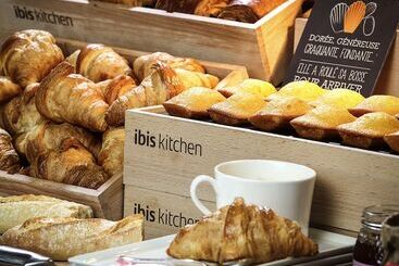 هتل Ibis Barcelona Santa Coloma