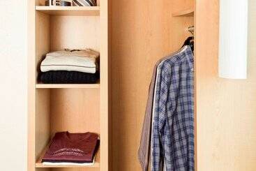 هتل Ibis Barcelona Santa Coloma