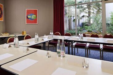 酒店 Ibis Styles Blois Centre Gare