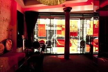 هتل Boutique Hôtel Konfidentiel