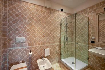 هتل La Locanda Del Pontefice   Luxury Country House