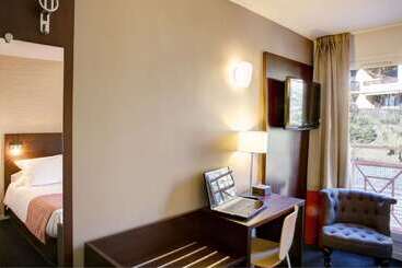 هتل Logis Havvah Hôtel Gap