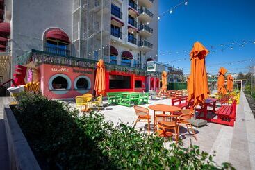 هتل Megasaray Westbeach Antalya