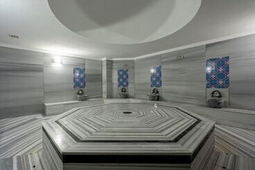 هتل Megasaray Westbeach Antalya