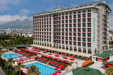 هتل Megasaray Westbeach Antalya