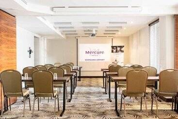 هتل Mercure Warszawa Airport