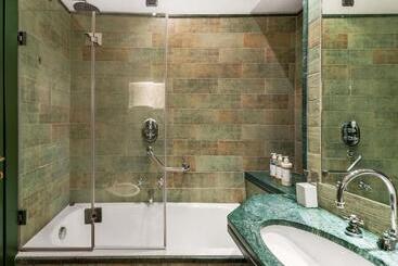 هتل Numa L Camperio Rooms & Apartments