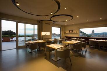 هتل Nun Assisi Relais & Spa Museum