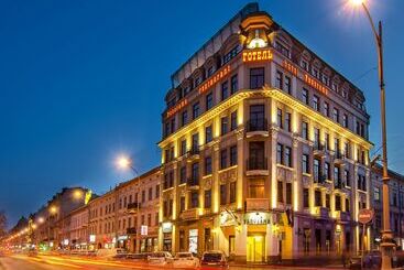 فندق Panorama Lviv