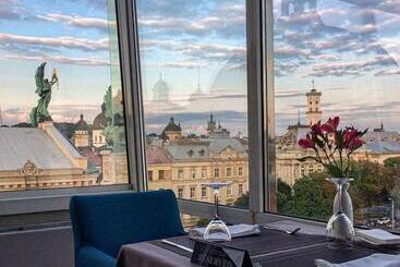 فندق Panorama Lviv