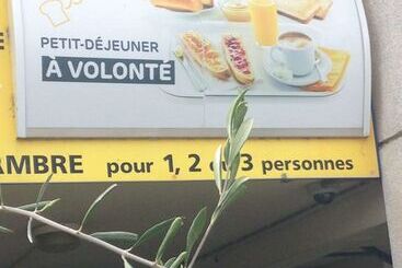 هتل Premiere Classe Salon De Provence