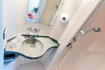 هتل Premiere Classe Tarbes  Bastillac