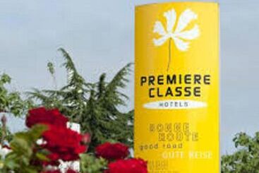 هتل Premiere Classe Tarbes  Bastillac