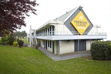 هتل Premiere Classe Tarbes  Bastillac
