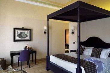 هتل San Firenze Suites & Spa
