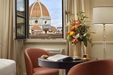 هتل San Firenze Suites & Spa