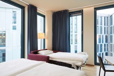 هتل Scandic Hamburg Emporio