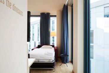 هتل Scandic Hamburg Emporio