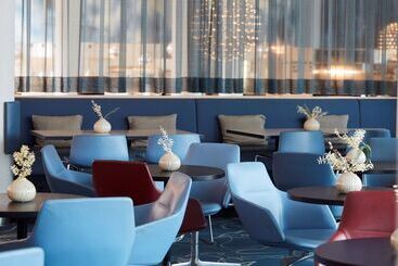 هتل Scandic Hamburg Emporio