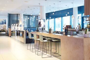 هتل Scandic Hamburg Emporio