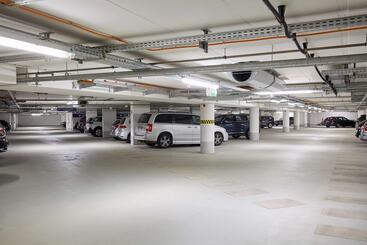 هتل Scandic Hamburg Emporio
