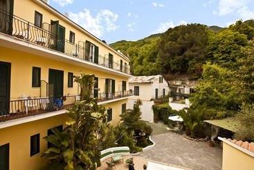 هتل Terme Elisabetta
