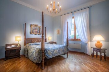 هتل Torre Guelfa Palazzo Acciaiuoli