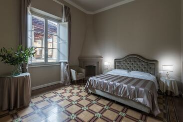 هتل Torre Guelfa Palazzo Acciaiuoli