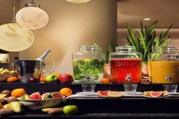Townhouse Design Hotel & Spa