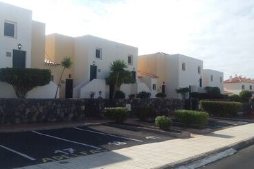 Las Adelfas 2