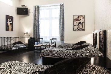 Pergamin Apartments