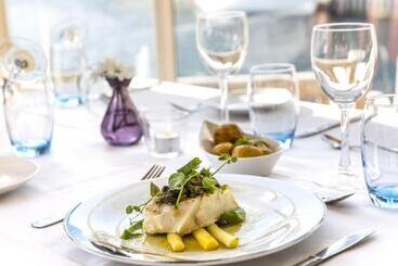 Villa Bryggekanten By Classic Norway Hotels