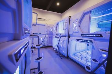 هتل کپسول Hashtag.capsule.hostel