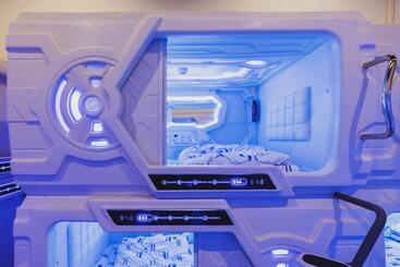 هتل کپسول Hashtag.capsule.hostel