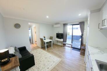 민박 Granny Flat Next To Golf Course