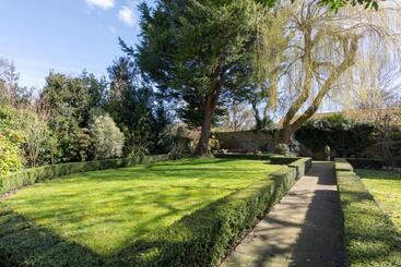 Abbots Leigh B&b
