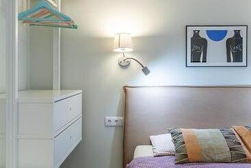 Art & Comfort Rooms