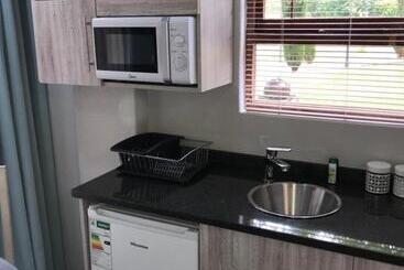 تختخواب و صبحانه Cul De Sac   Accommodation