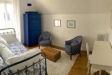 تختخواب و صبحانه Les Chambres De Louis
