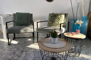پانسیون Gastenverblijf  T Einde Sfeer   Privé Terras   Airco