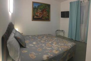 پانسیون Guesthouse Villa Jung