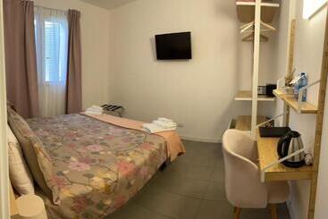 پانسیون Guesthouse Villa Jung