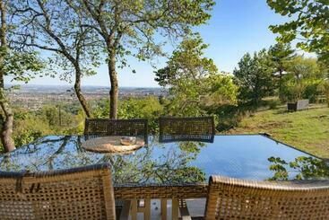 پانسیون Chambres D Hôtes La Mascrabiere Bed & Spa