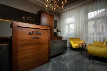 هتل Anna