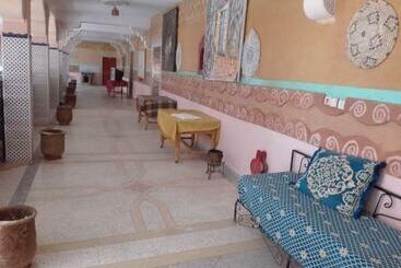 酒店 Restaurant Camping Majorel Dades